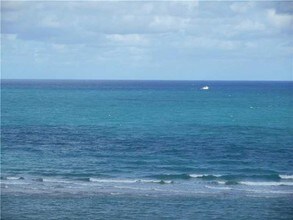 9201 Collins Ave in Surfside, FL - Building Photo - Building Photo