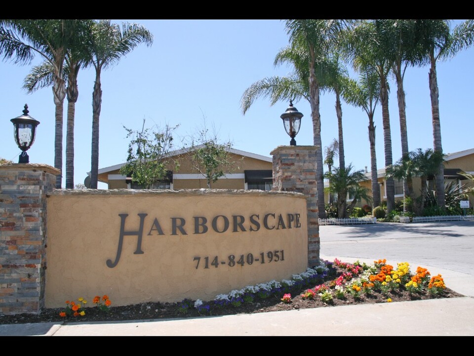 Harborscape in Huntington Beach, CA - Foto de edificio