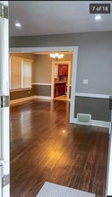 8649 Sleepy Hollow Rd in Kansas City, MO - Building Photo - Building Photo