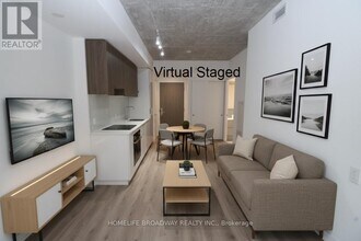 161 Roehampton Ave in Toronto, ON - Building Photo - Building Photo