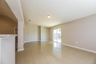 10373 Marsh Hawk Dr in Jacksonville, FL - Building Photo - Building Photo