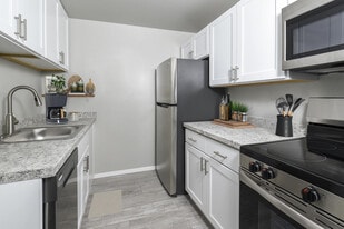 Mariners Pointe in Joppa, MD - Building Photo