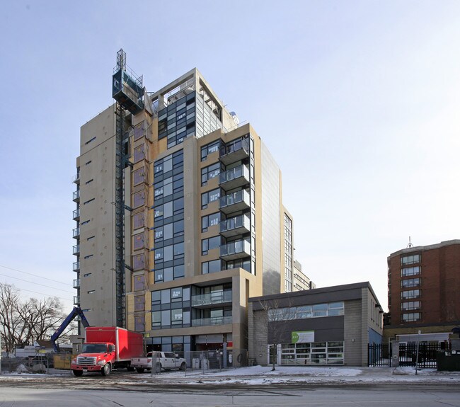 280 Donlands Ave in Toronto, ON - Building Photo - Building Photo