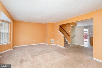 409 Potomac Hills Dr in Stafford, VA - Building Photo - Building Photo