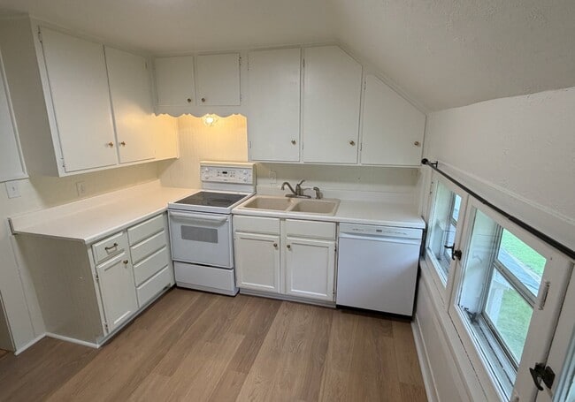 315 N Maple St in Flushing, MI - Building Photo - Building Photo