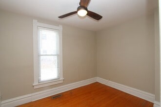 17 W Crystal Lake Ave in Crystal Lake, IL - Building Photo - Building Photo