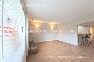 10918 Carmel Crossing Rd in Charlotte, NC - Building Photo - Building Photo