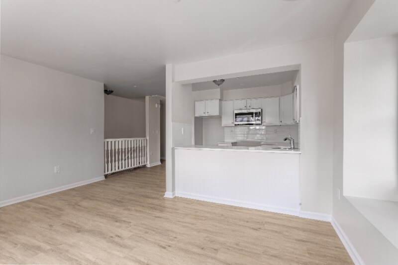 17 Bowman Ave in Rye Brook, NY - Building Photo