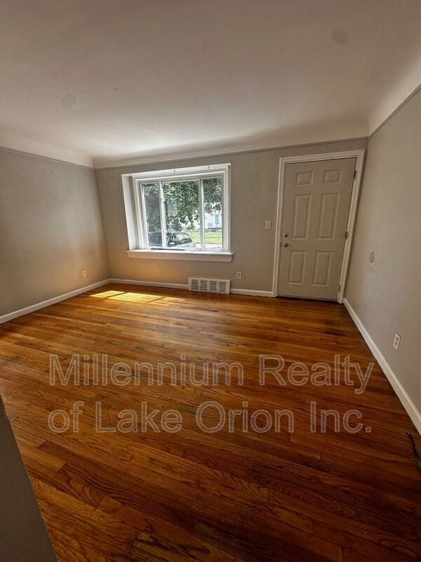 21 E Fairmount Ave in Pontiac, MI - Building Photo - Building Photo