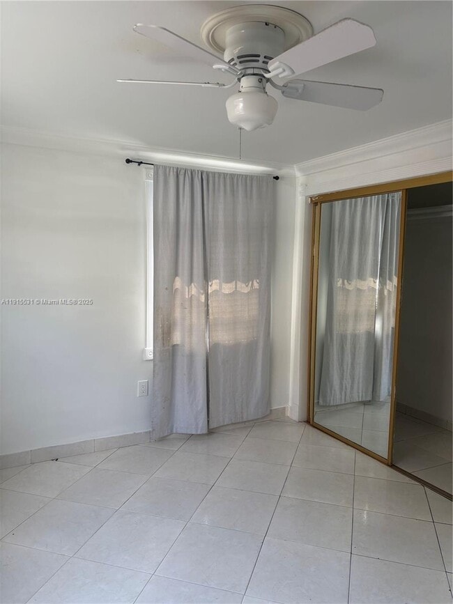 property at 927 SW 9th Ave