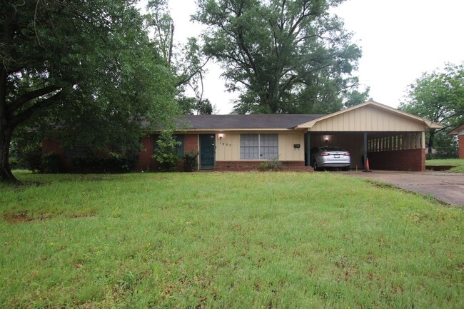 1905 E Barbara St in Tyler, TX - Building Photo - Building Photo