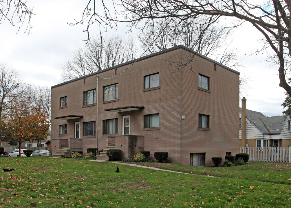 Villager Apartments in Whitby, ON - Building Photo