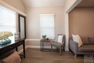 185 S Pick Ave in Elmhurst, IL - Foto de edificio - Building Photo