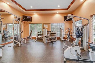 1260 Wildwood Lakes Blvd in Naples, FL - Building Photo - Building Photo