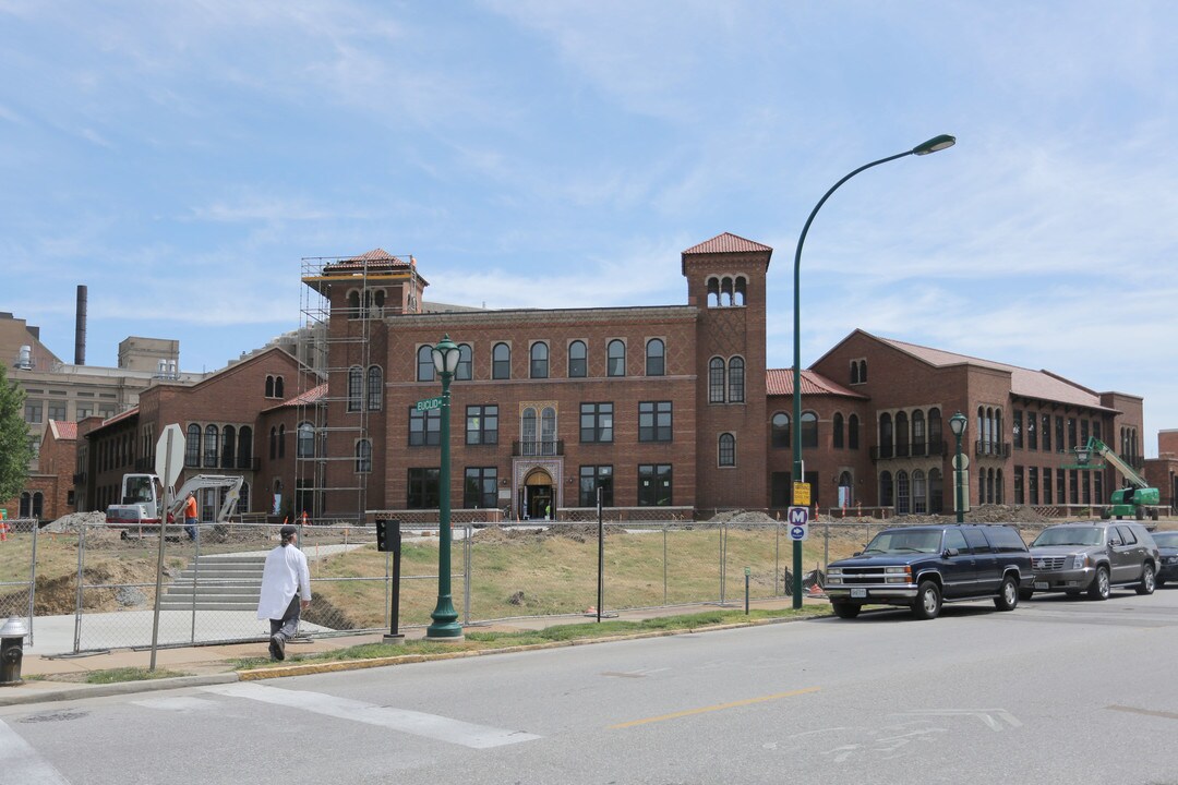 The Core Apartments in St. Louis, MO - Building Photo