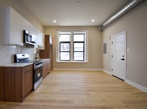 1030 N 48th St in Philadelphia, PA - Foto de edificio - Building Photo