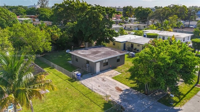 2419 NW 6th Ct in Pompano Beach, FL - Building Photo - Building Photo
