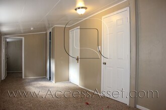 17653 Raley Ave in Lake Elsinore, CA - Foto de edificio - Building Photo