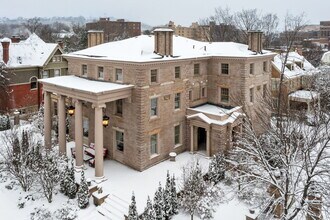 5135 Ellsworth Ave in Pittsburgh, PA - Building Photo - Building Photo