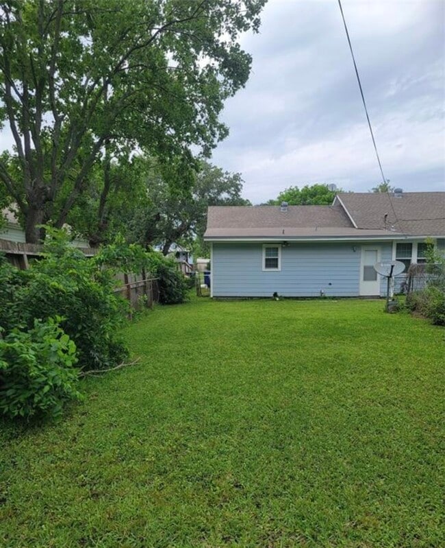 property at 701 18th Ave N