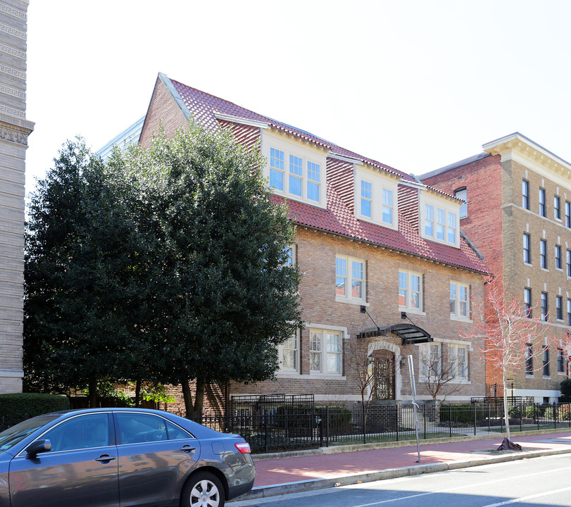 1704 T St NW in Washington, DC - Foto de edificio