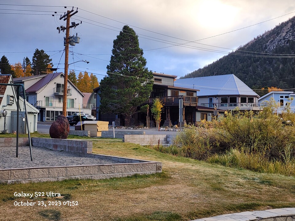 45 Howard Ave, Unit A in June Lake, CA - Building Photo