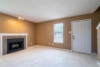 3034 Tudor Ln-Unit -A in Irving, TX - Building Photo - Building Photo