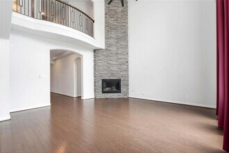 1303 Gardenia Dr in Houston, TX - Foto de edificio - Building Photo