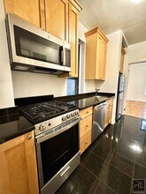 East 84th Street in New York, NY - Building Photo - Building Photo