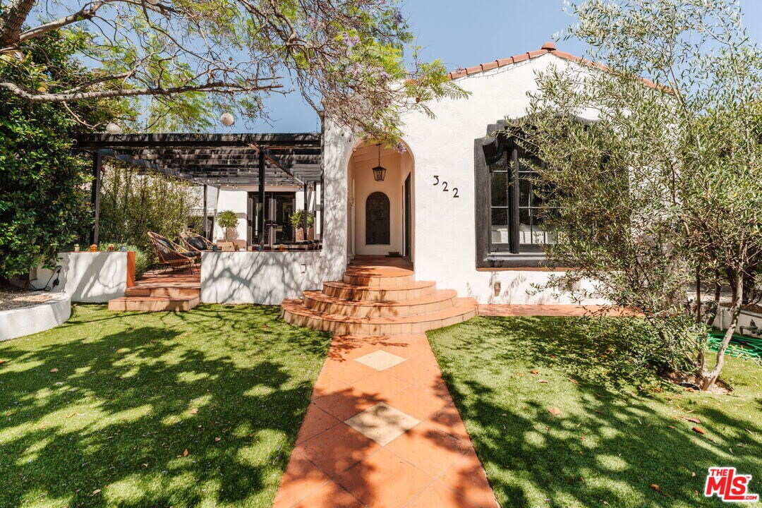 322 S Citrus Ave in Los Angeles, CA - Building Photo