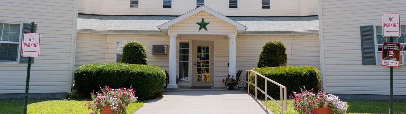 49 Grove St in Windsor, NY - Building Photo