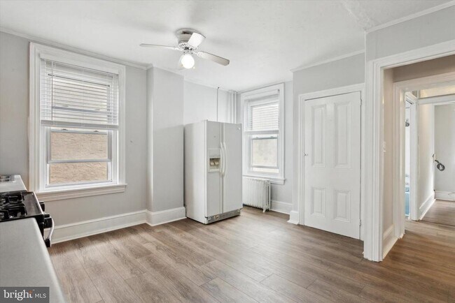 192 Dupont St in Philadelphia, PA - Building Photo - Building Photo