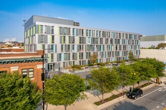 Town Hall Apartments in Chicago, IL - Foto de edificio - Primary Photo