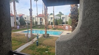 5069 Eldora Ave, Unit 3 in Las Vegas, NV - Building Photo