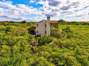 7325 Holly Rd in Terra Ceia, FL - Building Photo - Building Photo