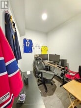 39 Mary St in Barrie, ON - Building Photo - Building Photo