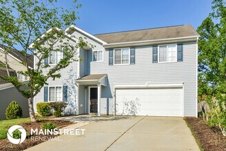 5719 Waterpoint Dr in Browns Summit, NC - Building Photo - Building Photo