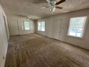 201 Semple St in Modesto, CA - Building Photo - Building Photo