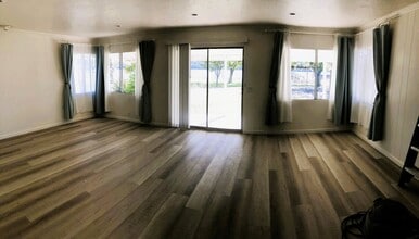 4950 Beach Ave in Clearlake, CA - Building Photo - Building Photo