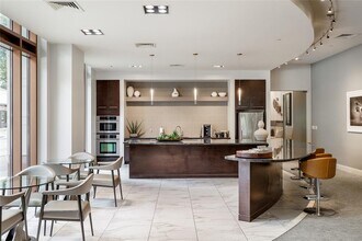 101 Colorado St in Austin, TX - Building Photo - Building Photo