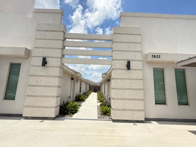 property at 3802 Bella Costa Dr