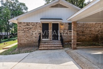 7270 Singing River Ct in Mobile, AL - Building Photo - Building Photo