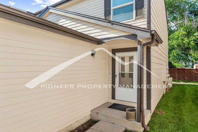 2425 Lexington Village Ln in Colorado Springs, CO - Building Photo - Building Photo