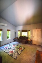 7643 Kittiwake Dr SE in Olympia, WA - Building Photo - Building Photo