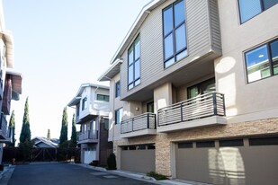 413 Gene Ct in Palo Alto, CA - Building Photo