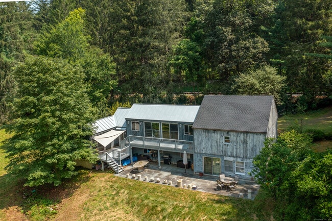 359 Nettleton Hollow Rd in Washington, CT - Building Photo - Building Photo