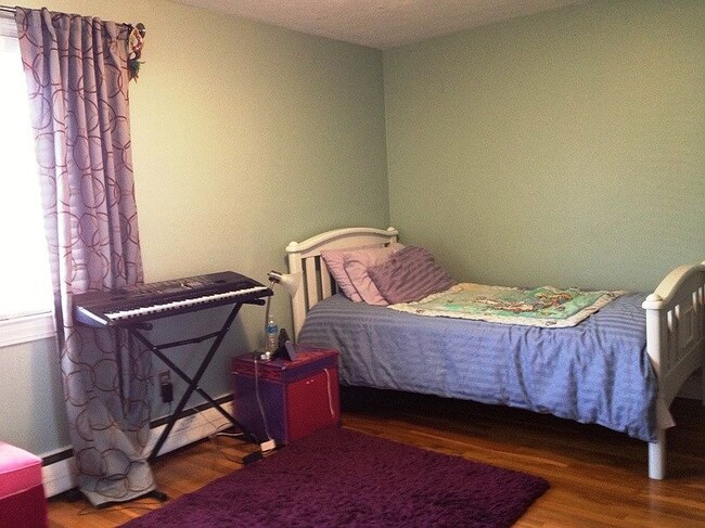 48 Saybrook St, Unit #1 in Boston, MA - Building Photo - Building Photo
