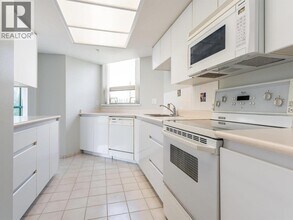 1190 Pipeline Rd in Coquitlam, BC - Building Photo - Building Photo