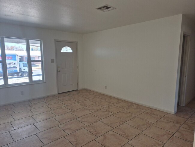1206 Bellamah Dr in Alamogordo, NM - Building Photo - Building Photo