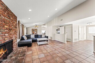 1217 Coventry Dr in Thousand Oaks, CA - Building Photo - Building Photo